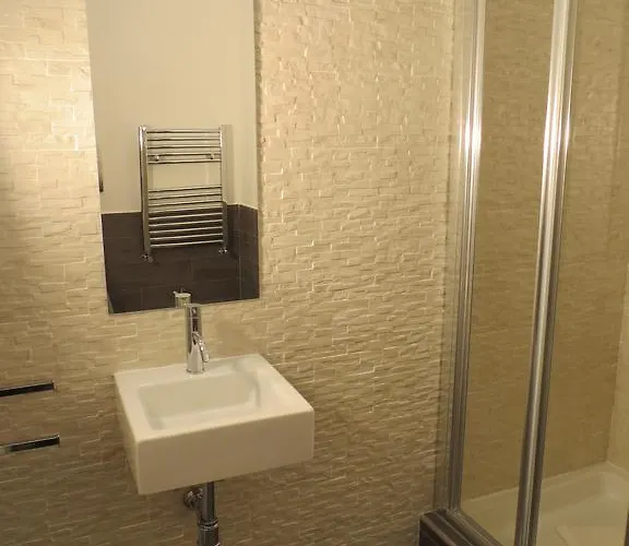 Private Bathroom King Room